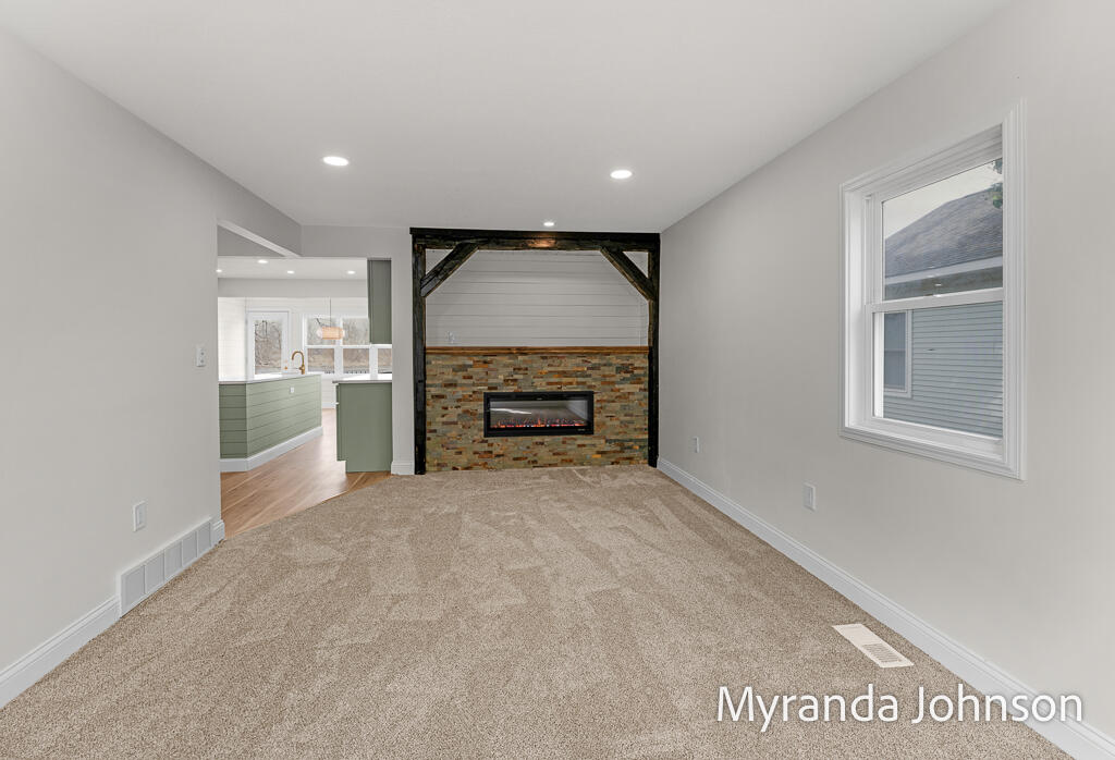 14661 Mercury Drive Property Photo 19