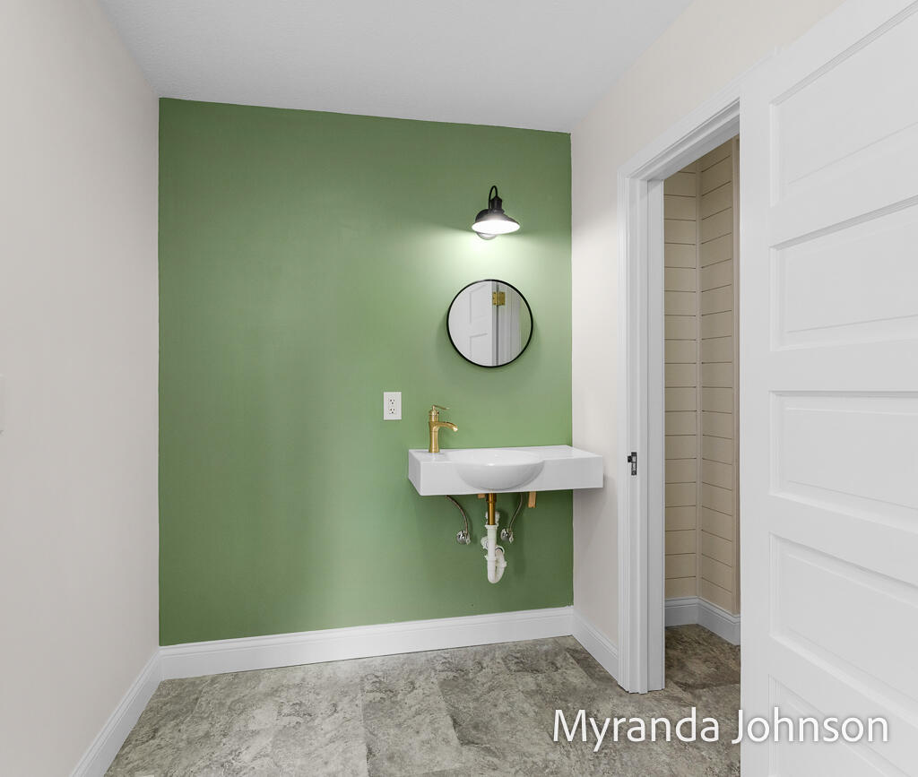 14661 Mercury Drive Property Photo 25