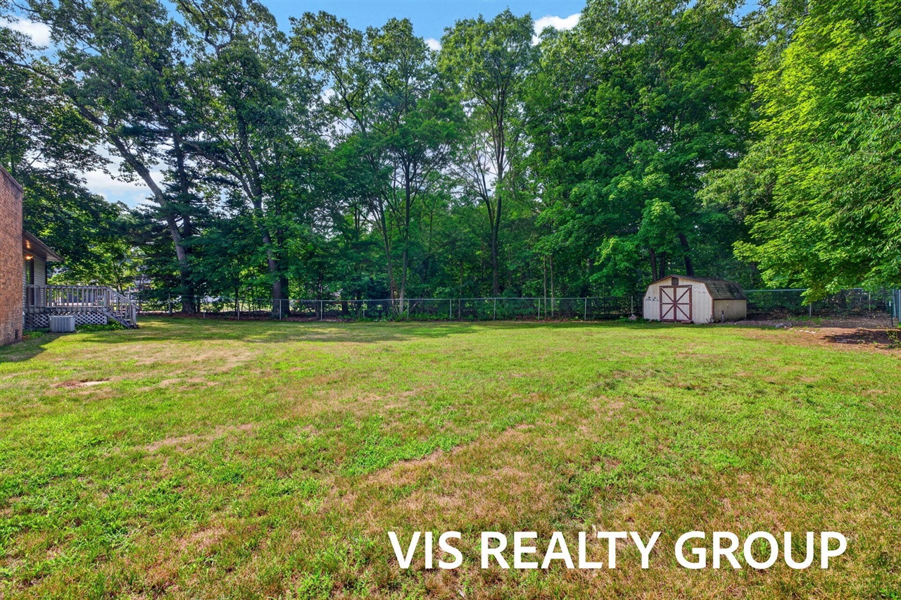 7645 Carefree Drive Property Photo 3