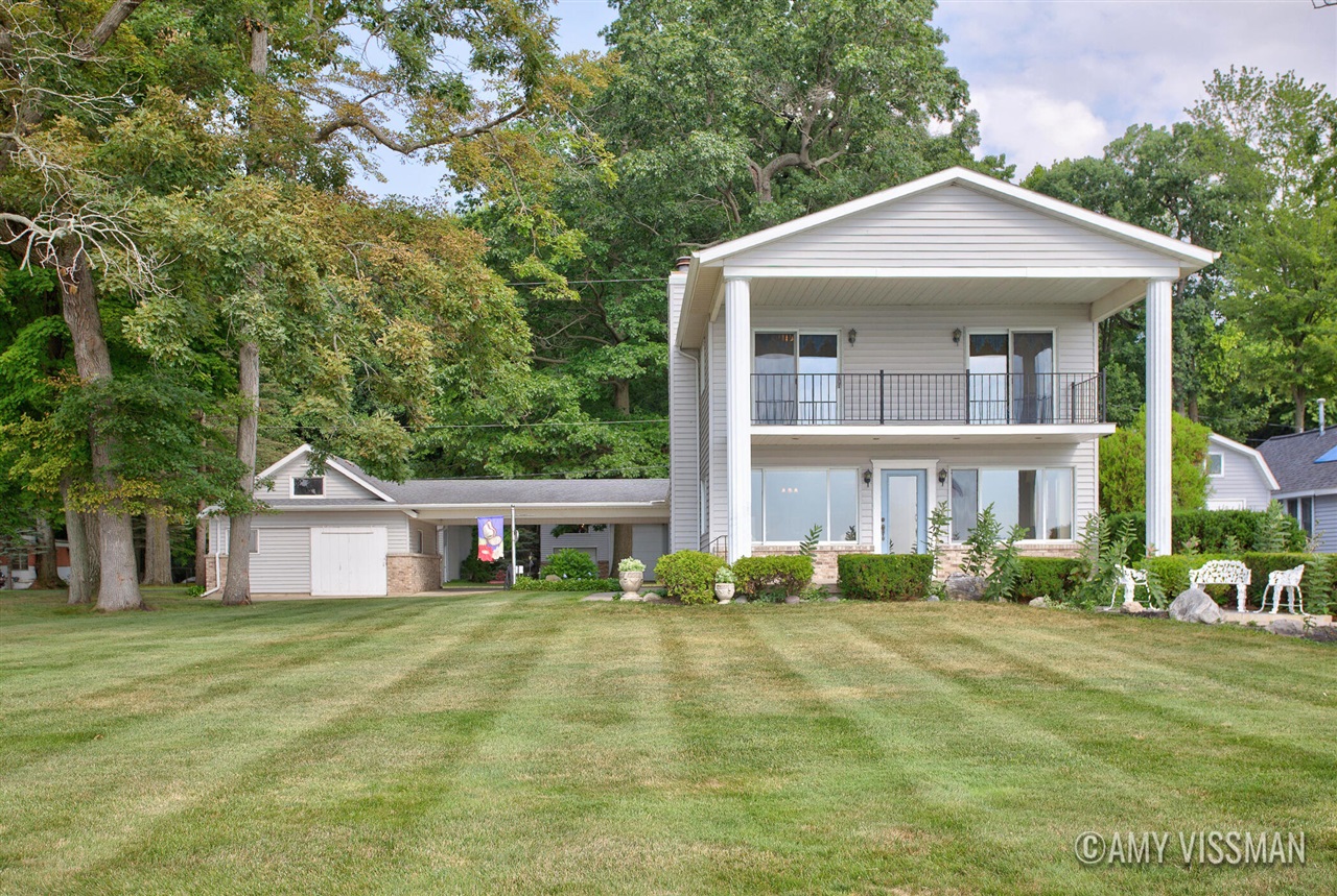 2083 Archwood Drive Property Photo 1