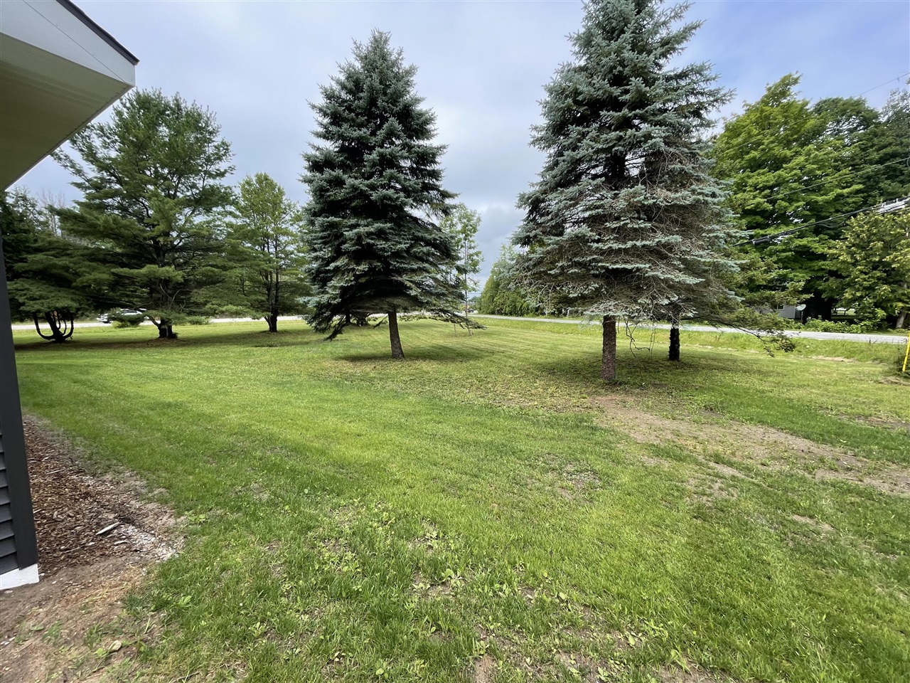 8279 Cherry Avenue Property Photo 7