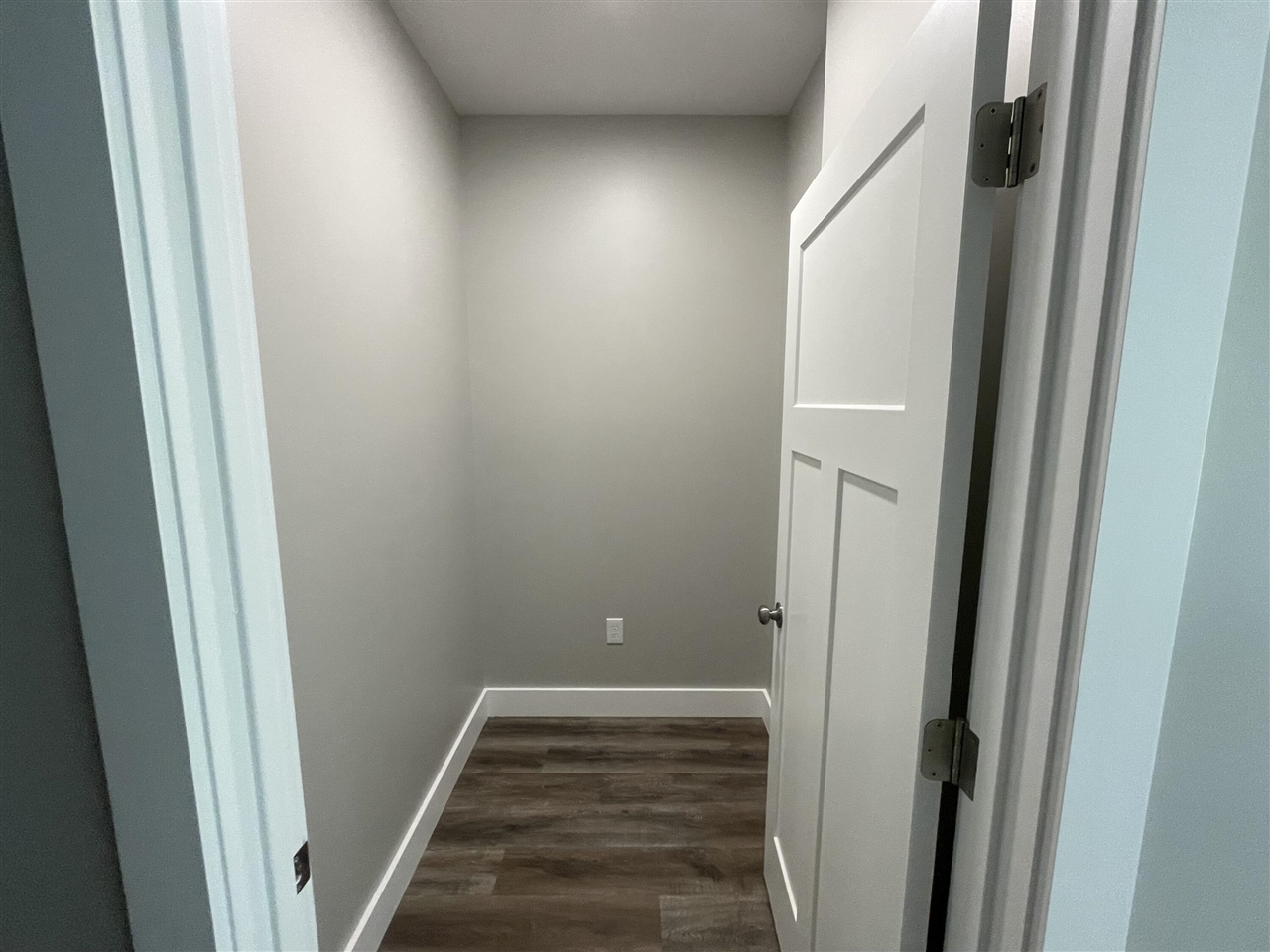 8279 Cherry Avenue Property Photo 20