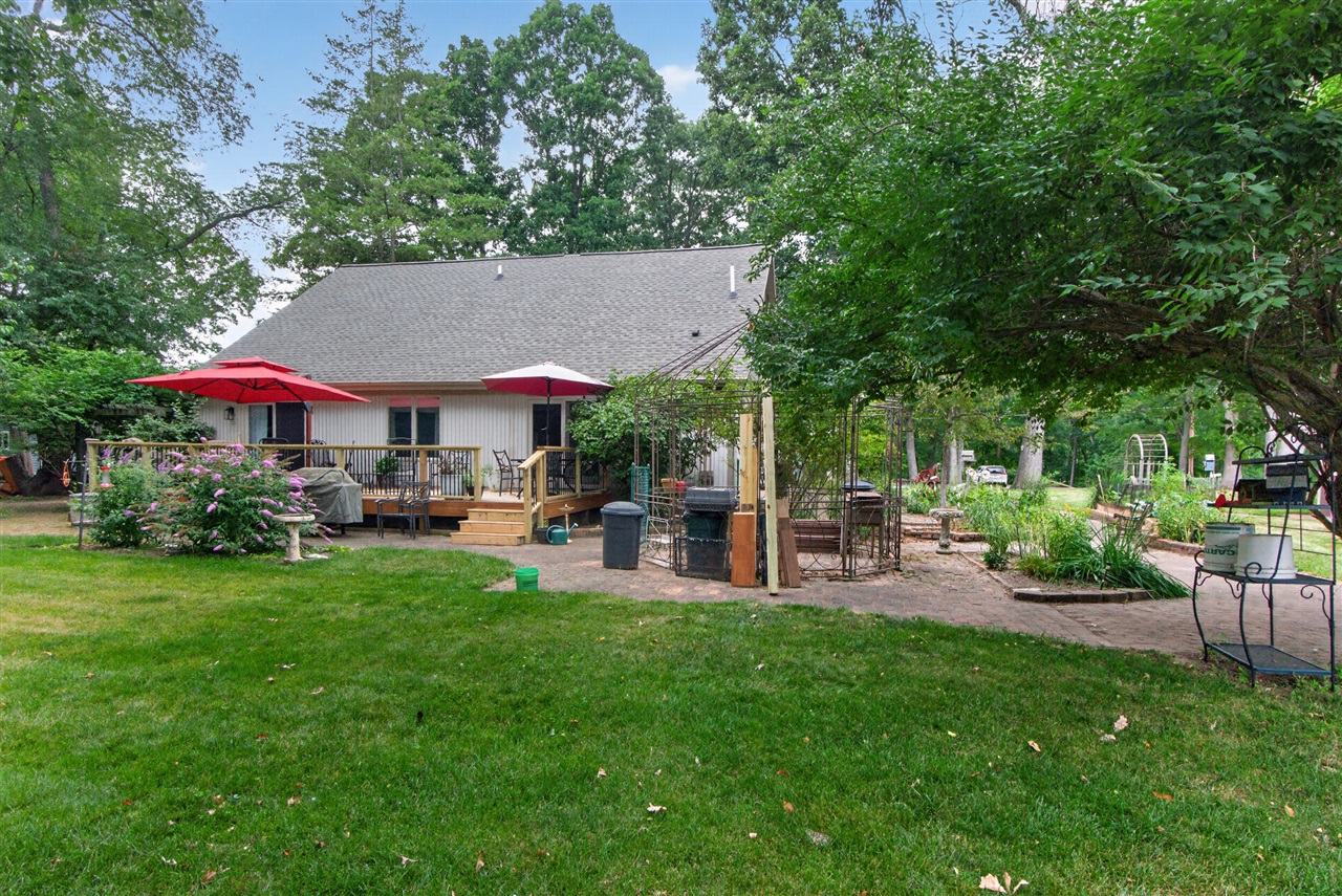 11691 Bradley Drive Property Photo 9