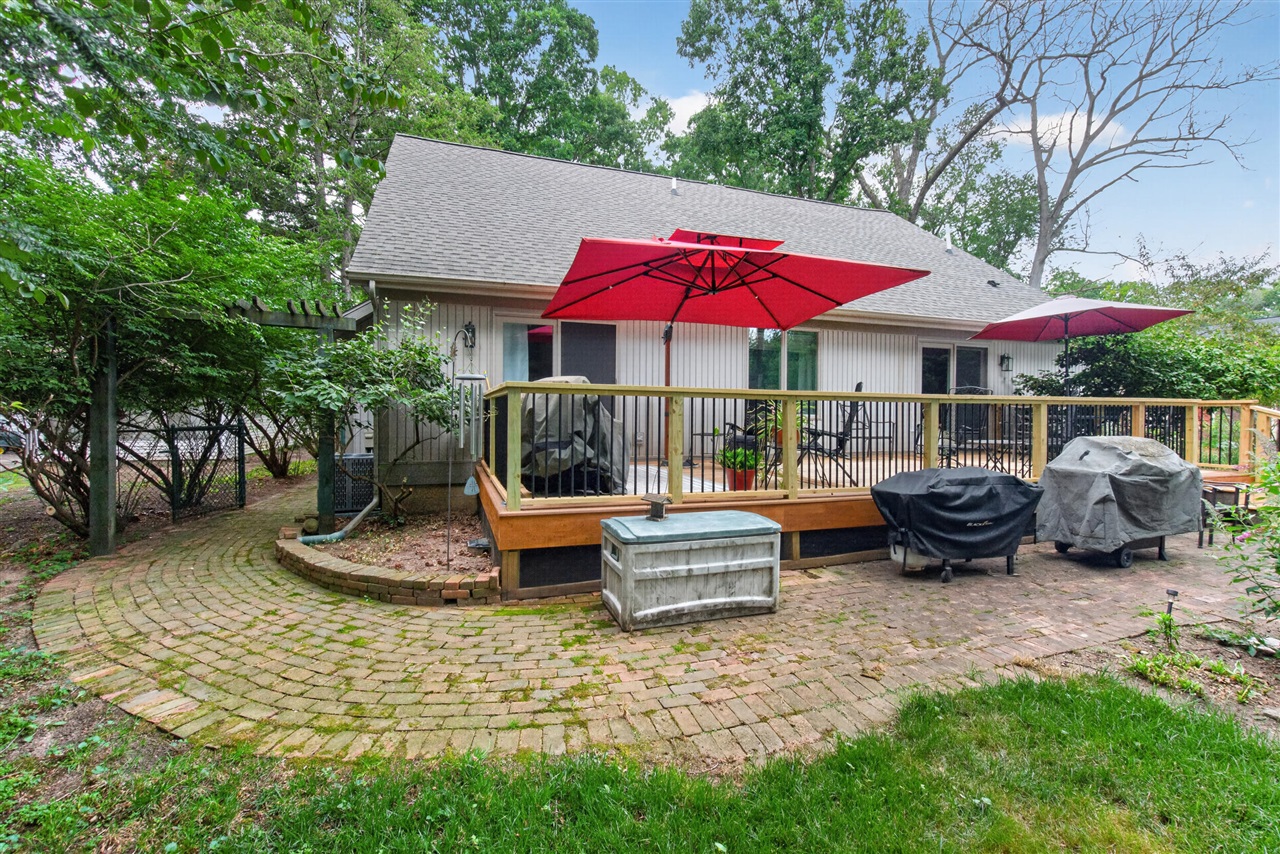11691 Bradley Drive Property Photo 11