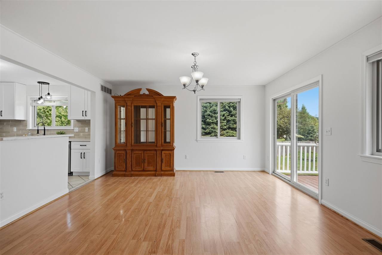 5983 Munger Road Property Photo 9