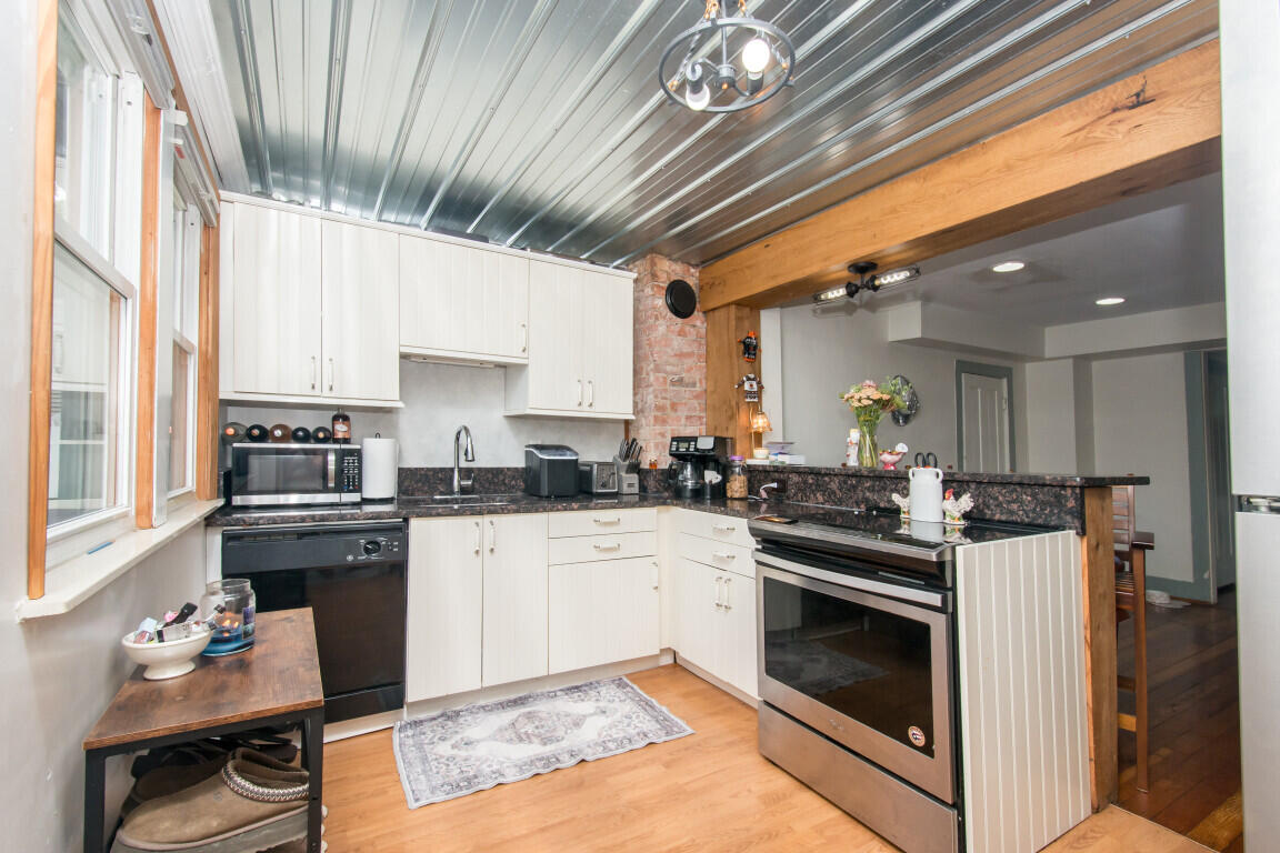 151 & 153 Jackson Street Property Photo 7