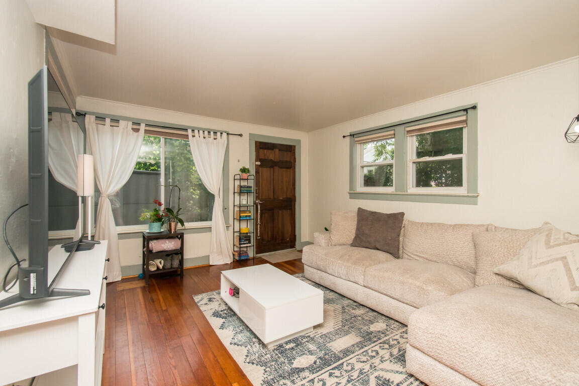 151 & 153 Jackson Street Property Photo 13