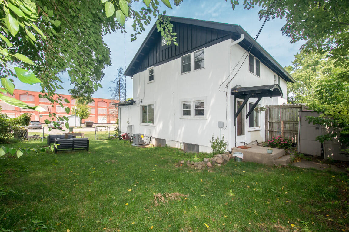 151 & 153 Jackson Street Property Photo 27