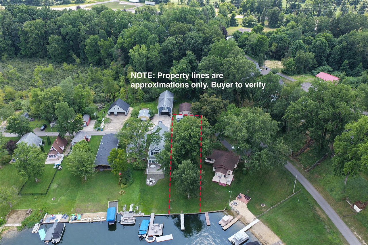 33418 Inn-d-inn Drive Property Photo 11