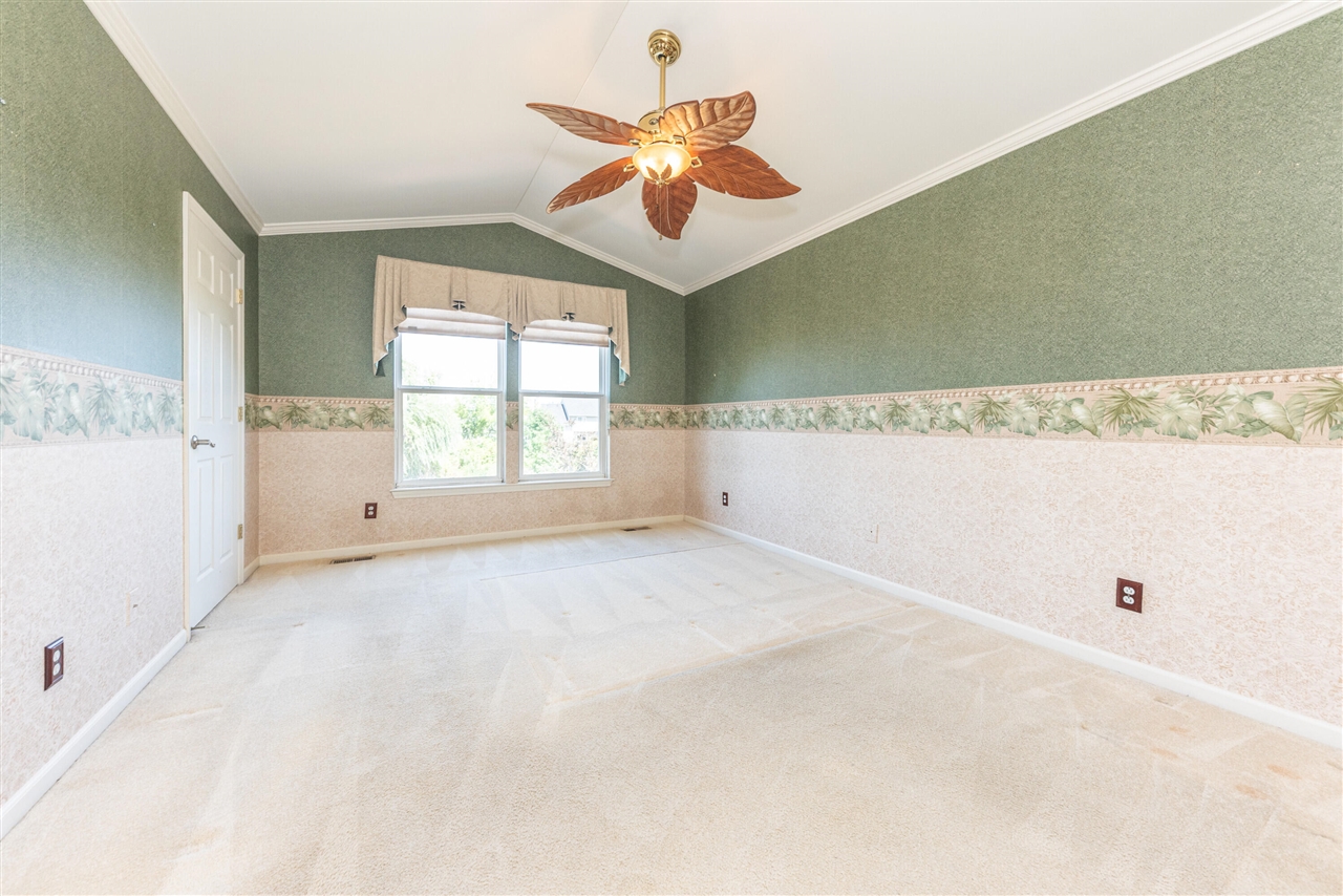 7575 Warwick Drive Property Photo 18