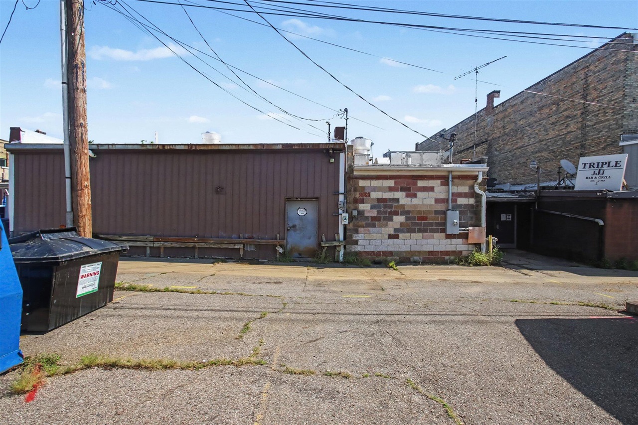 233 W Monroe Street Property Photo 19