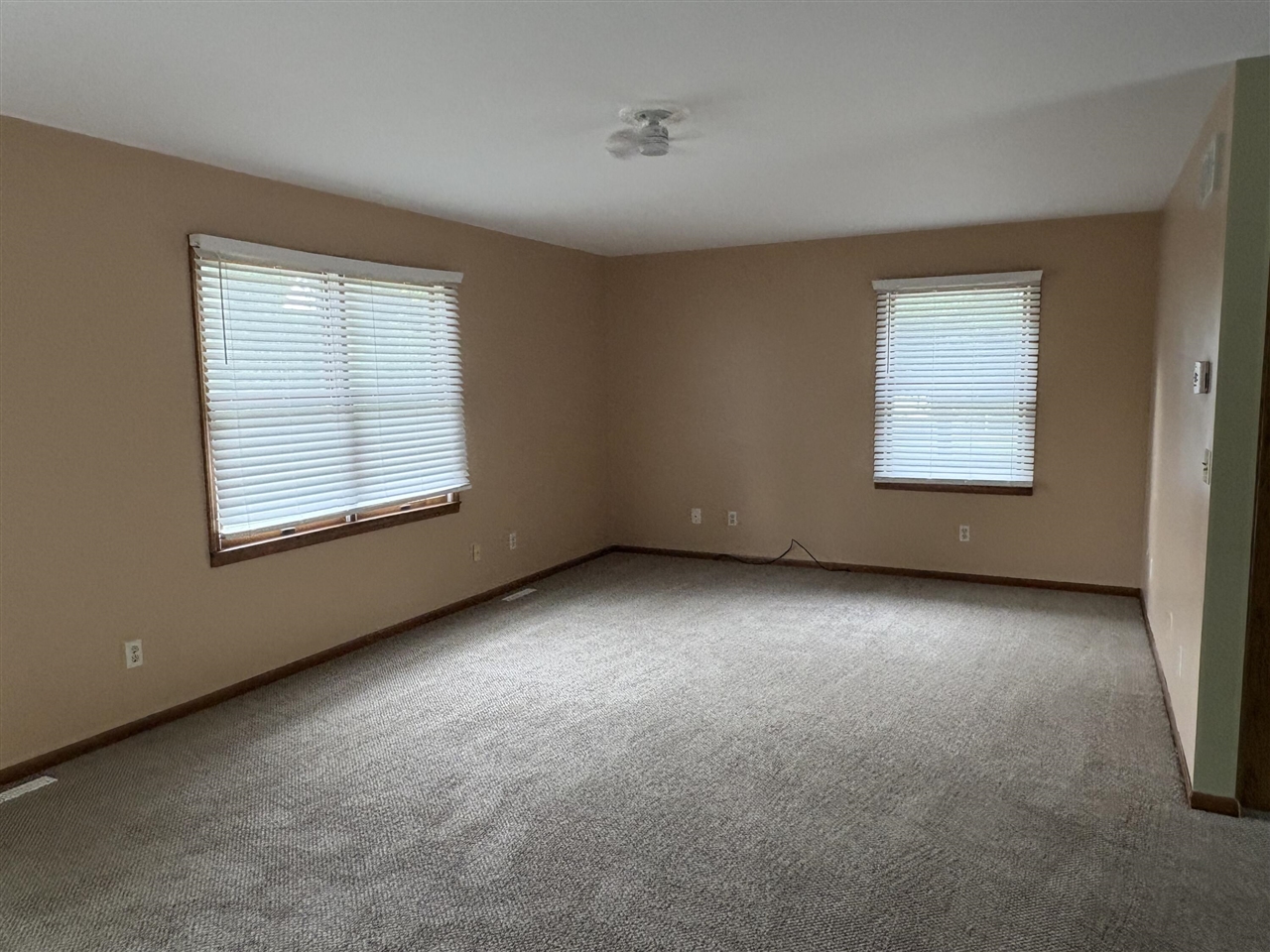 3501 W Circle Drive Property Photo 4