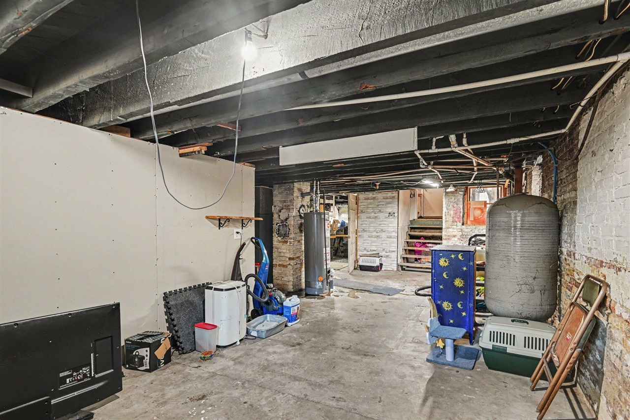 14525 Lakeshore Avenue Property Photo 19