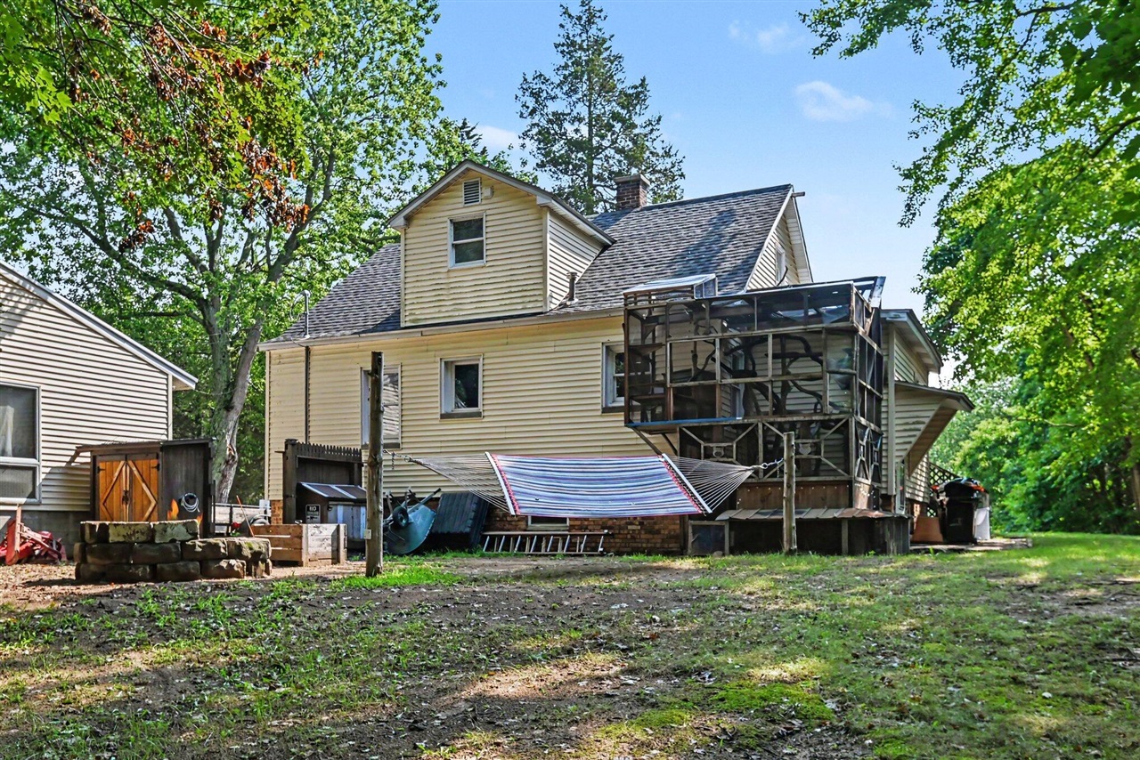 14525 Lakeshore Avenue Property Photo 27