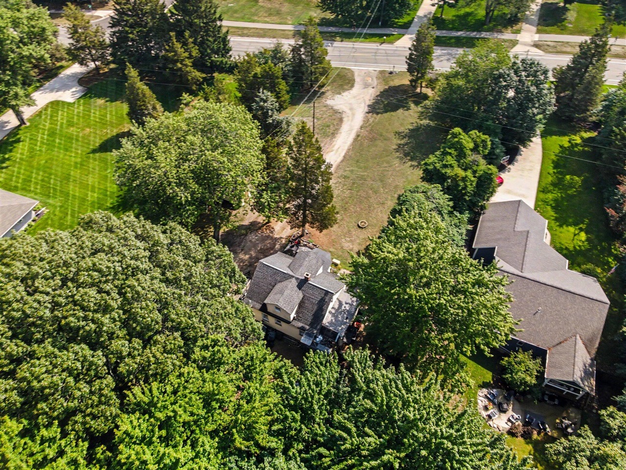14525 Lakeshore Avenue Property Photo 30