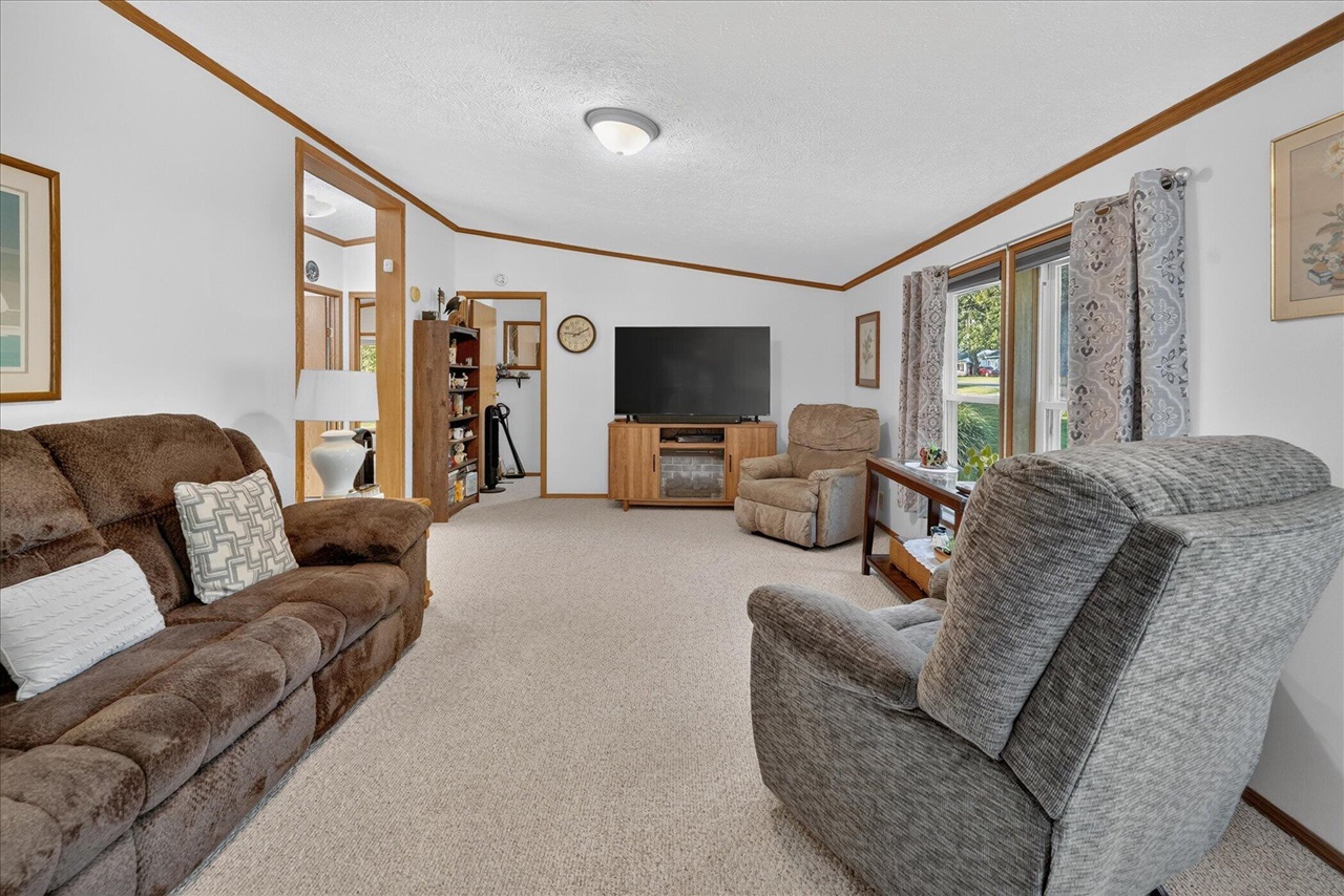 3280 Carlton Boulevard Property Photo 6