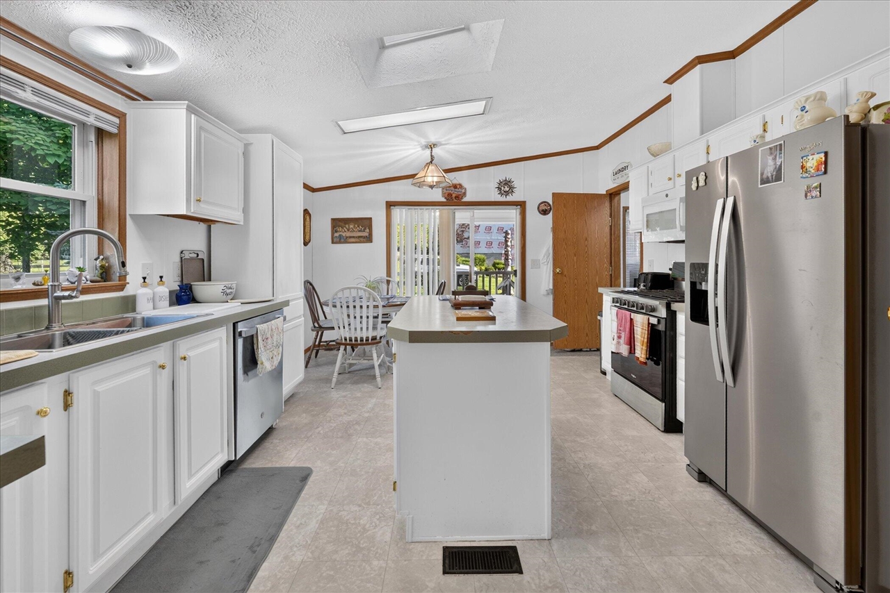 3280 Carlton Boulevard Property Photo 11