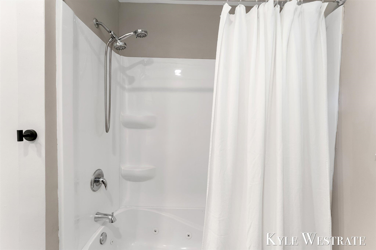3555 Chippewa Drive Property Photo 19