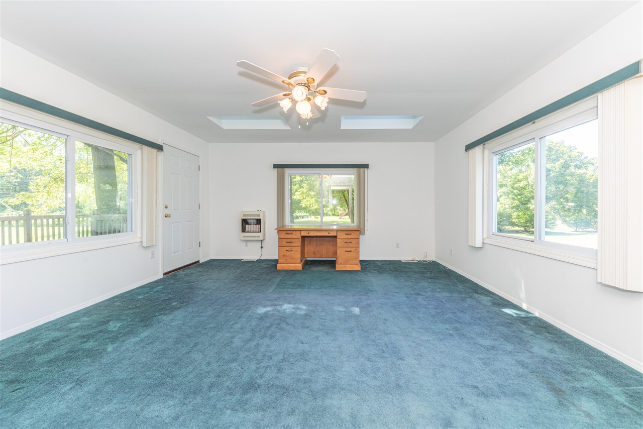 8002 Willow Road Property Photo 19