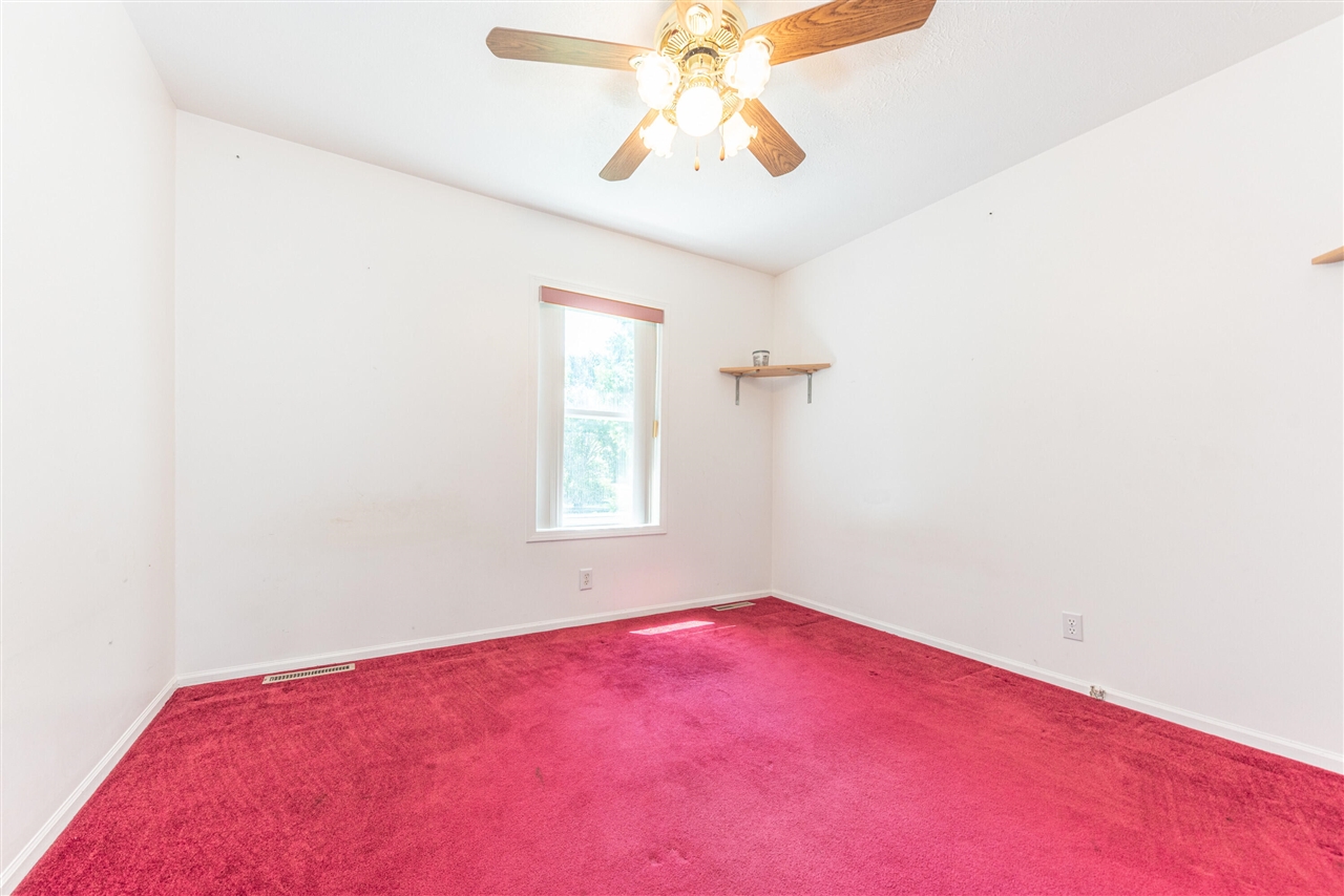8002 Willow Road Property Photo 29