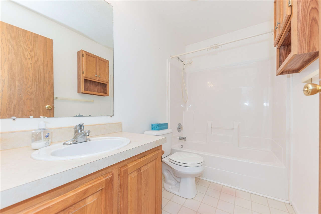8002 Willow Road Property Photo 31