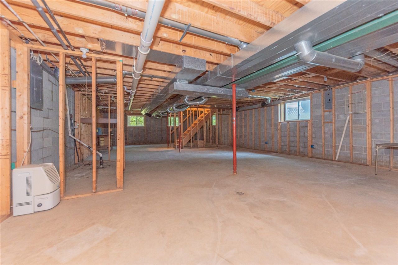 8002 Willow Road Property Photo 37