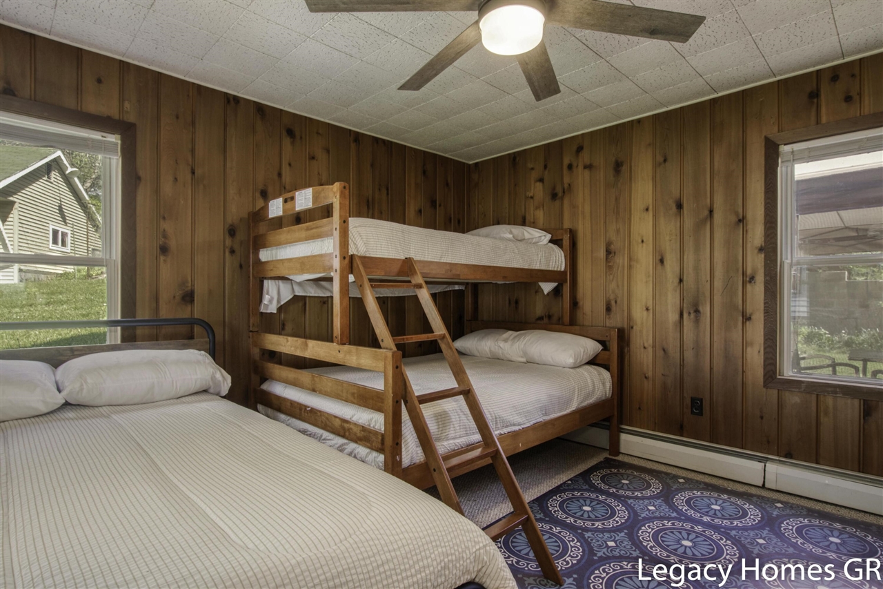 762 Parkwood Drive Property Photo 8
