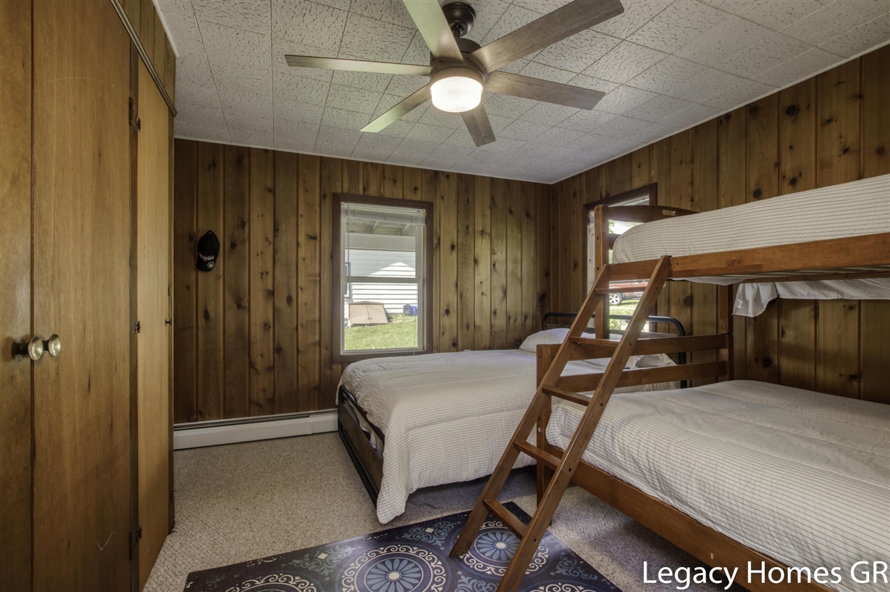 762 Parkwood Drive Property Photo 9