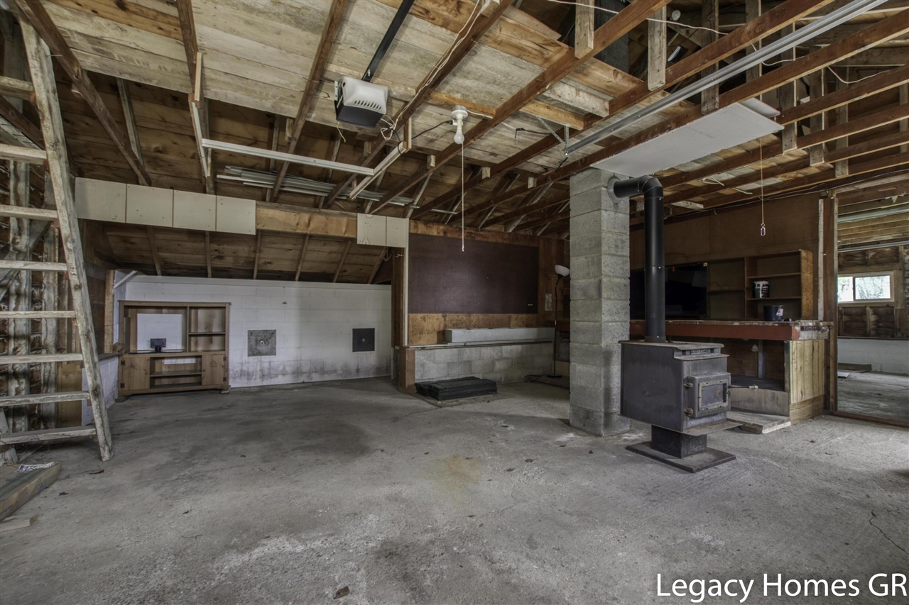 762 Parkwood Drive Property Photo 18