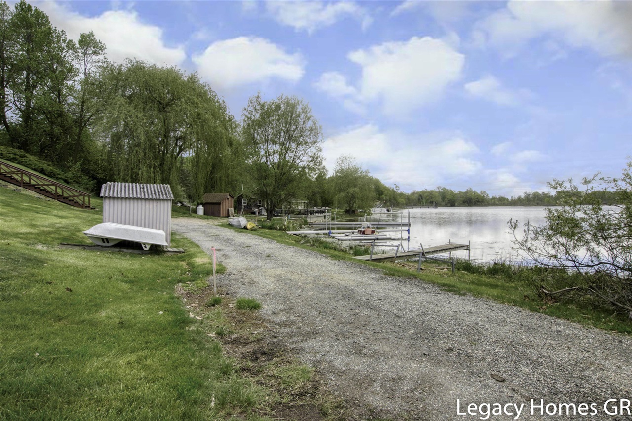 762 Parkwood Drive Property Photo 27