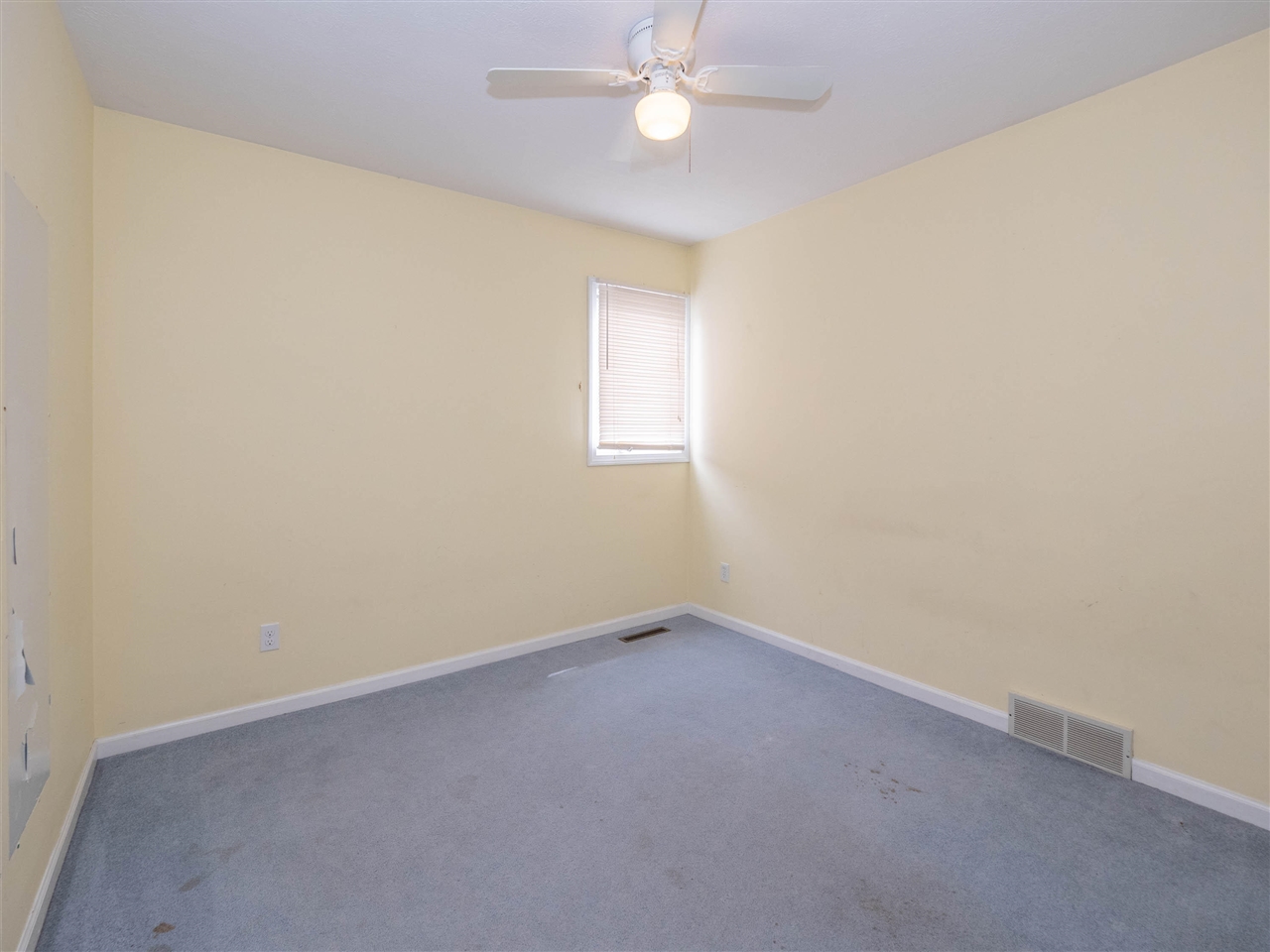 9372 W Arrowhead Drive Property Photo 11