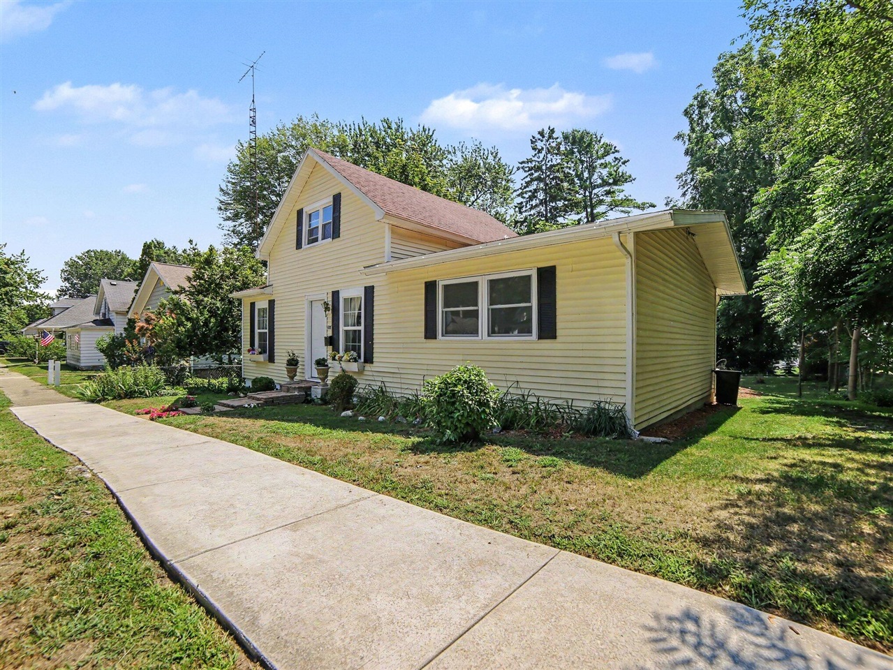 612 E Melendy Street Property Photo 4