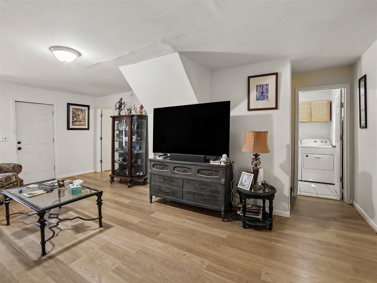 612 E Melendy Street Property Photo 6