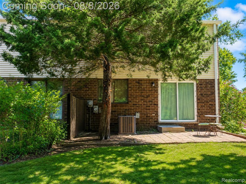 8358 Lakeview Court Property Photo 24