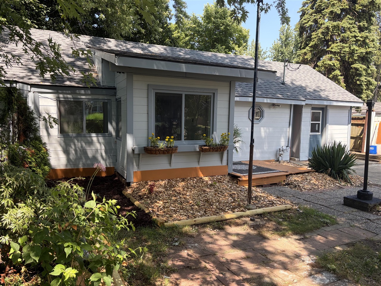 315 Kingsley Avenue Property Photo 3