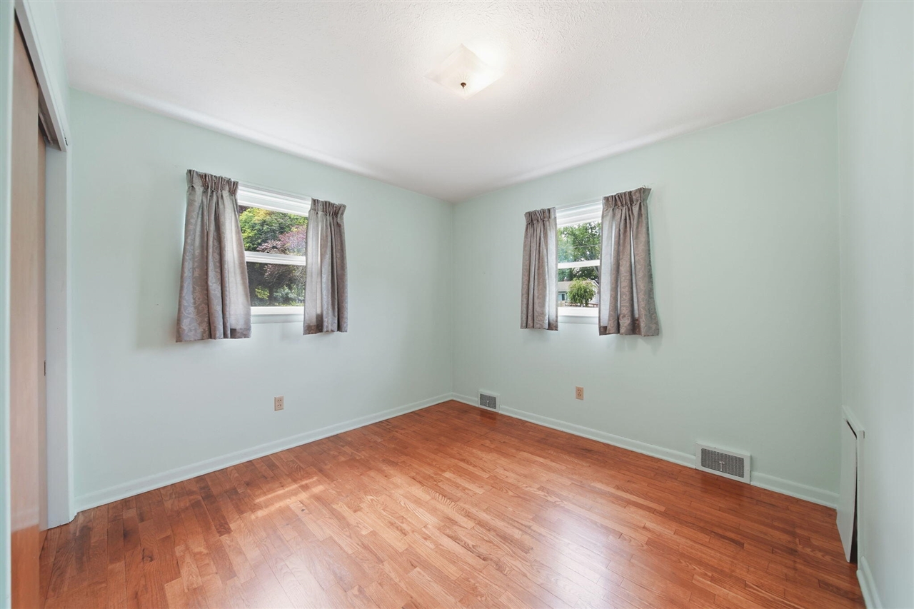 3109 Queen Street Property Photo 11