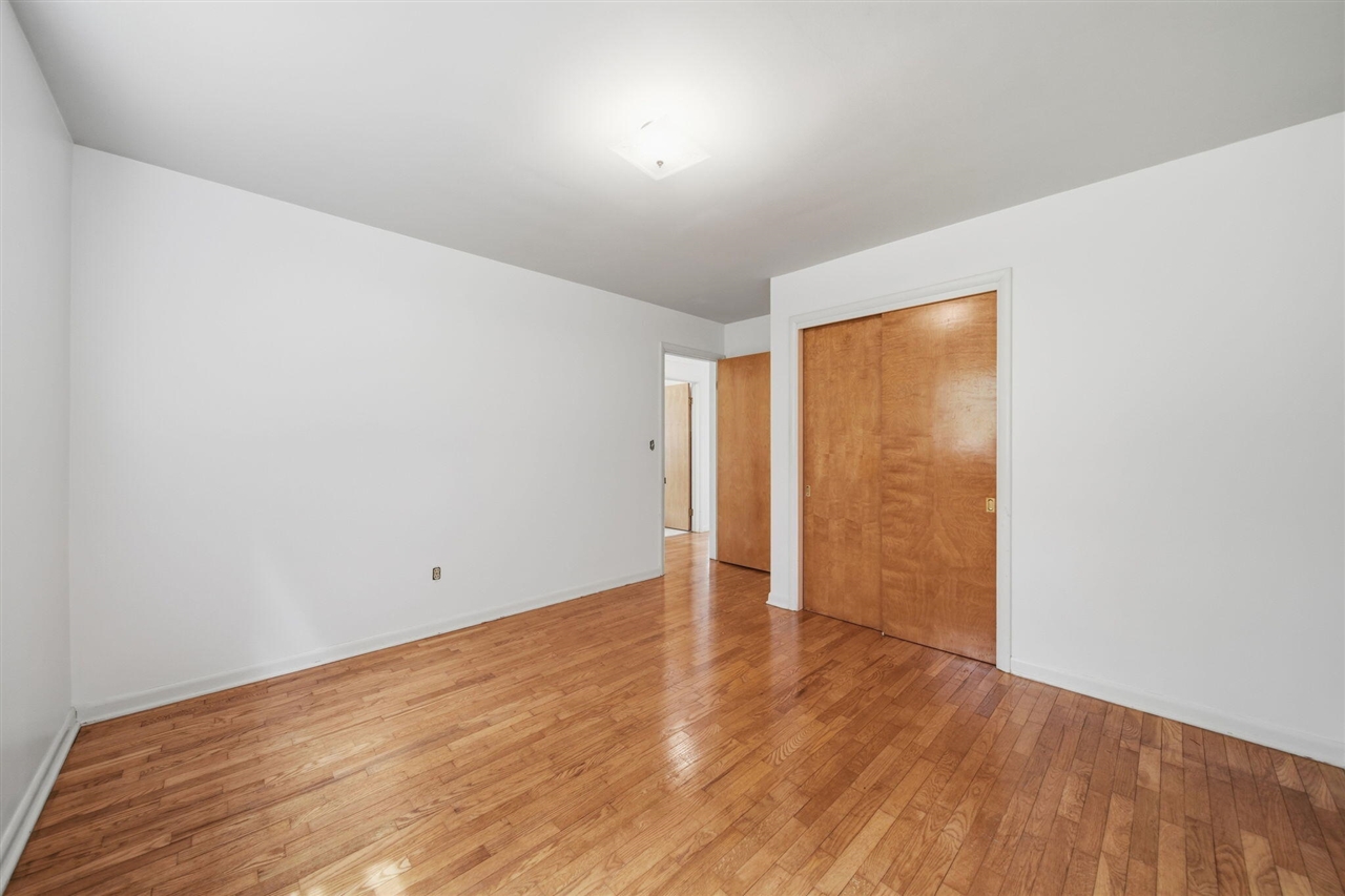 3109 Queen Street Property Photo 14