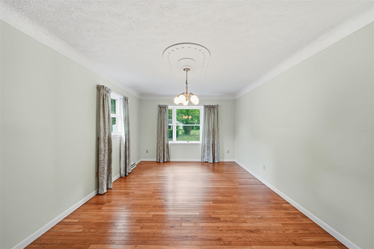 3109 Queen Street Property Photo 18