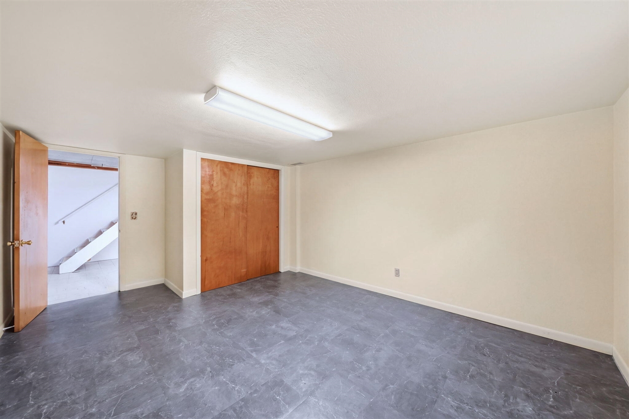 3109 Queen Street Property Photo 25