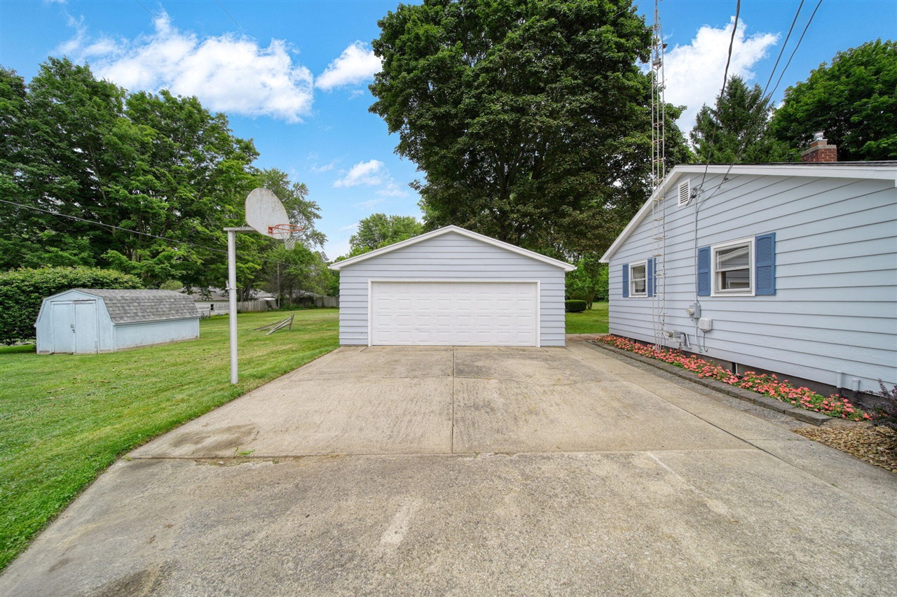 3109 Queen Street Property Photo 29