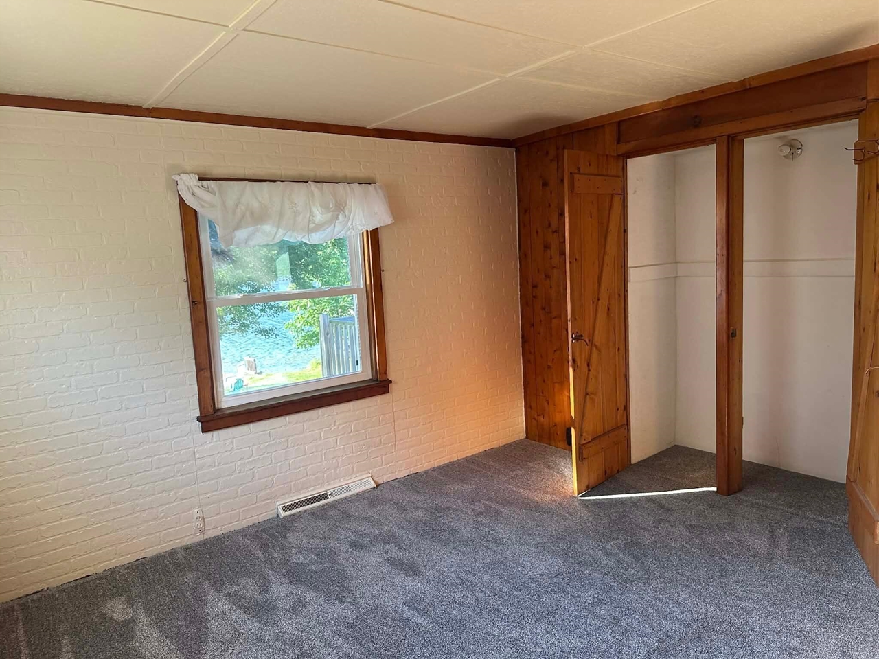 2165 Van Dyke Street Property Photo 17