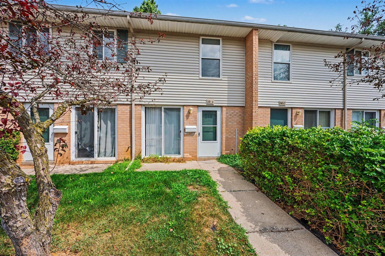 3654 Kenbrooke Court Property Photo 1