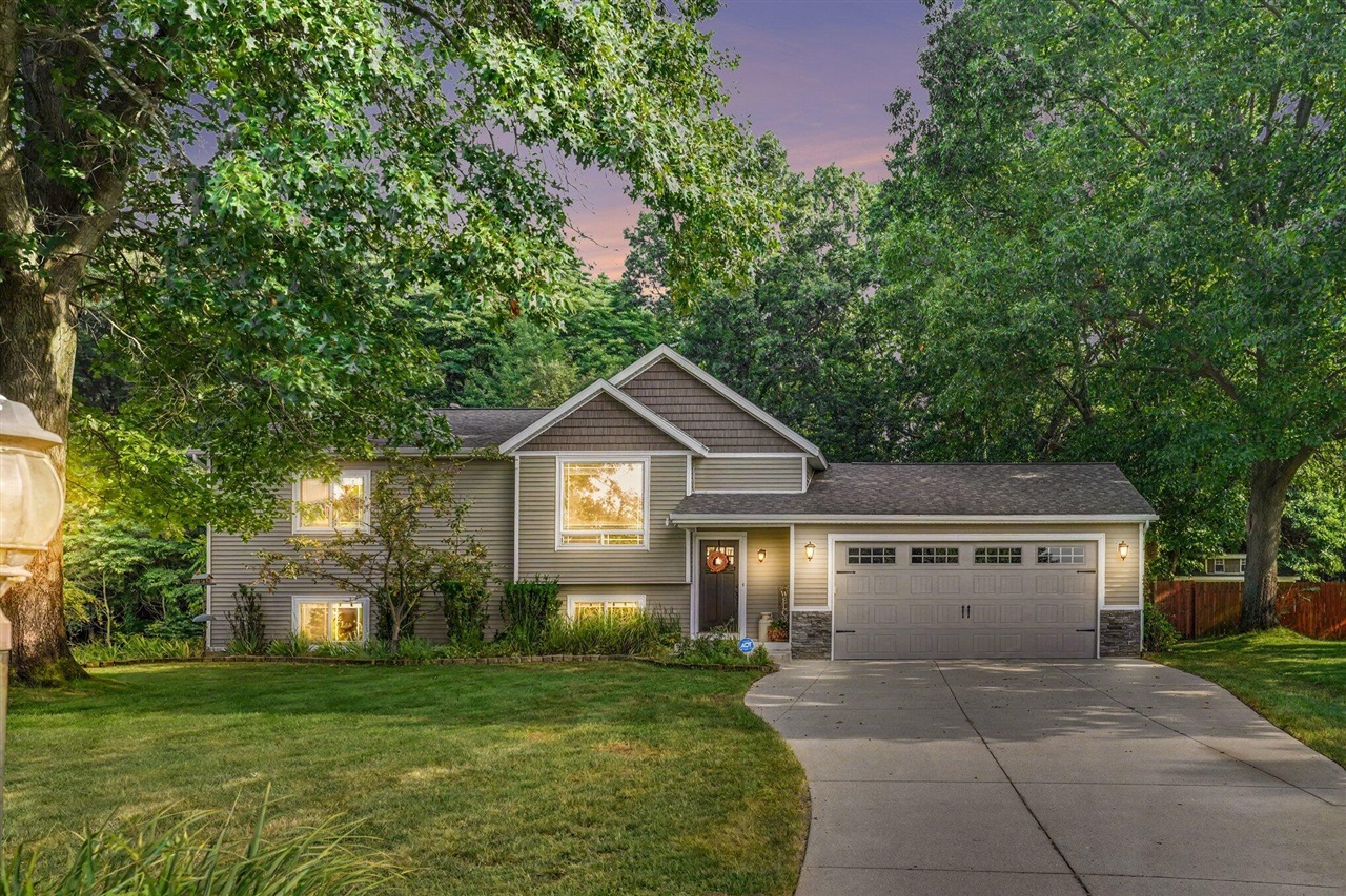 32190 Pinedale Lane Property Photo 1