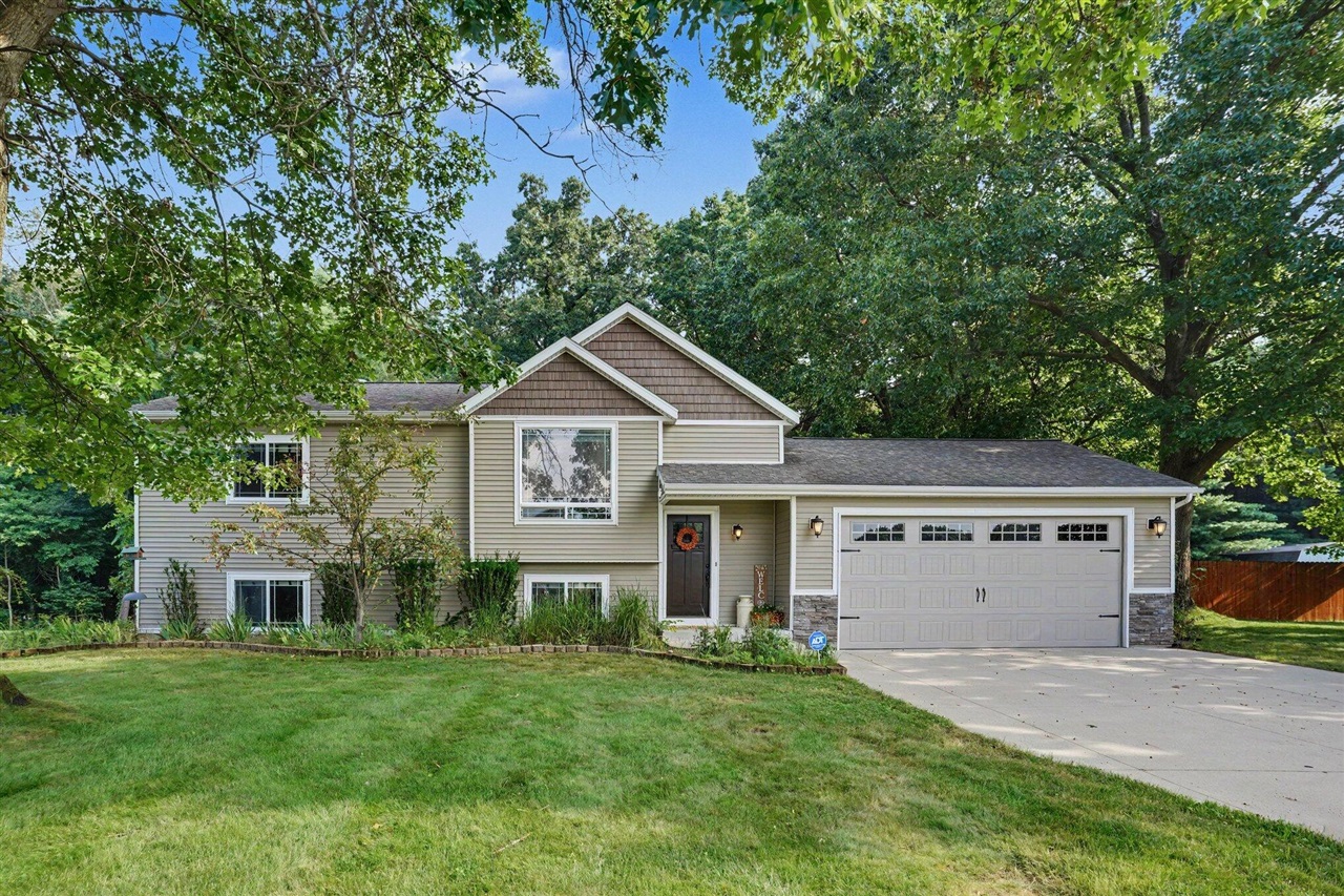 32190 Pinedale Lane Property Photo 4