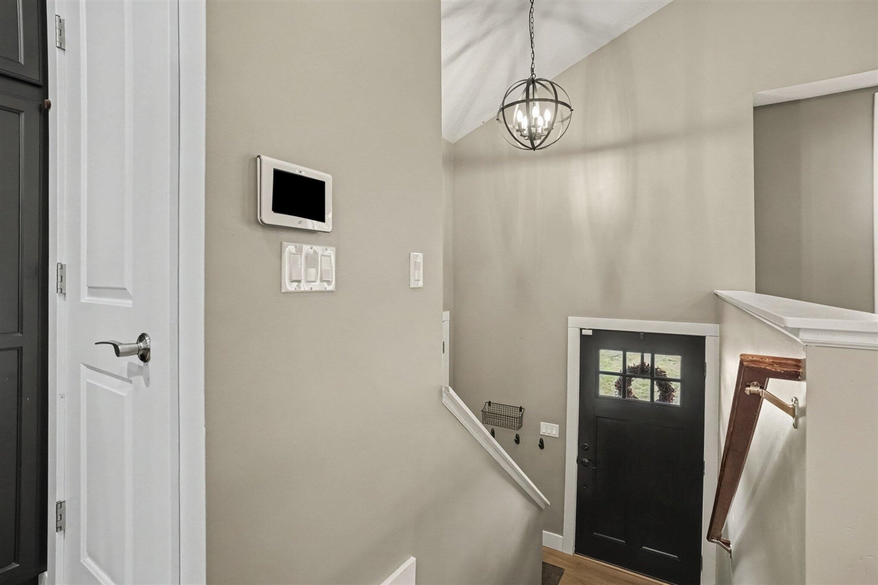 32190 Pinedale Lane Property Photo 6