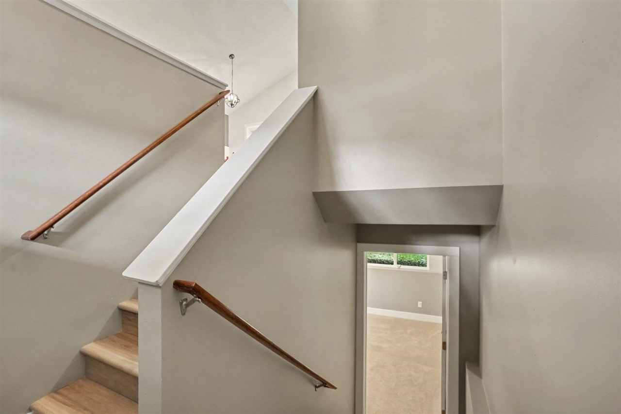 32190 Pinedale Lane Property Photo 7