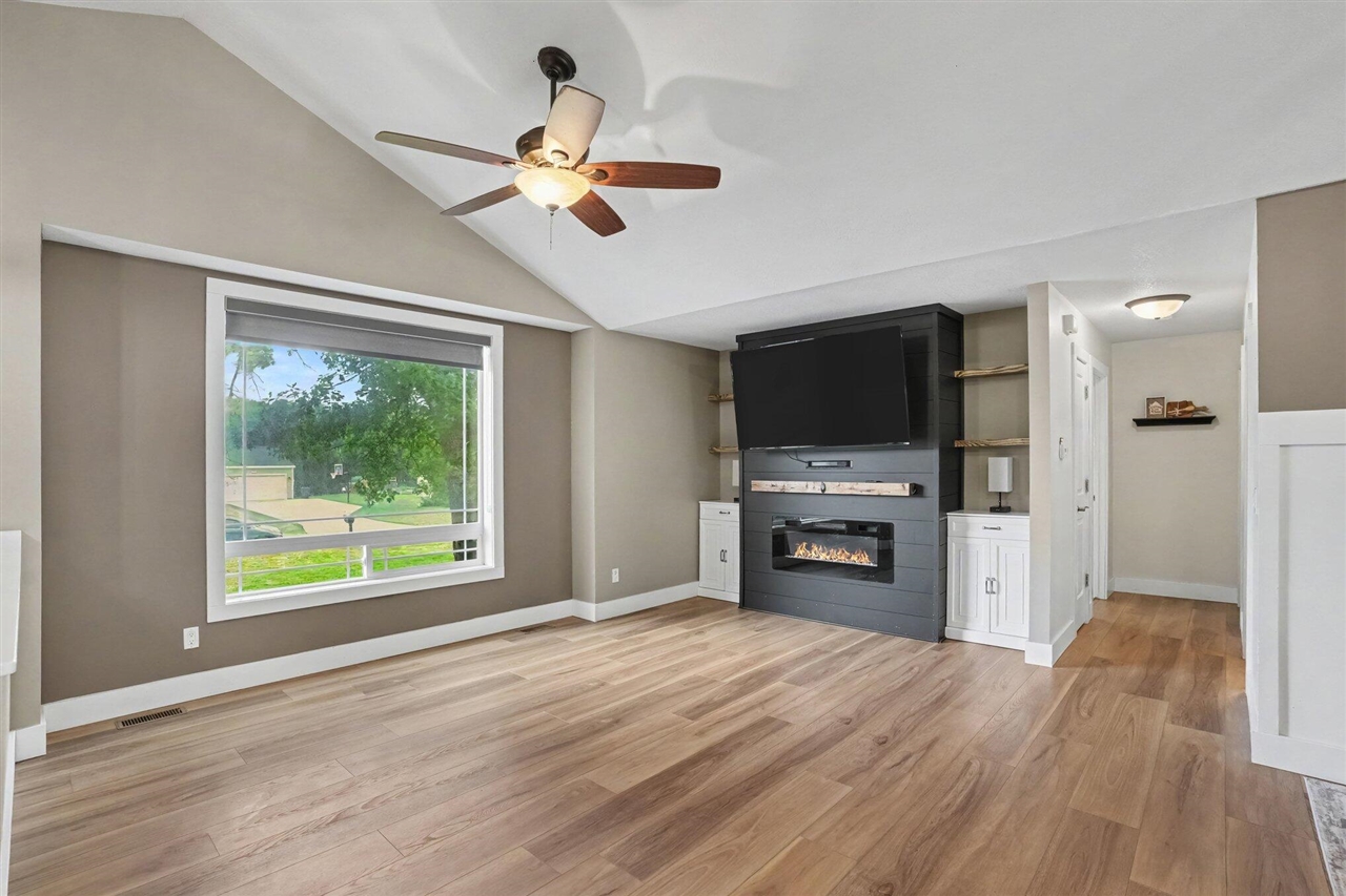32190 Pinedale Lane Property Photo 9