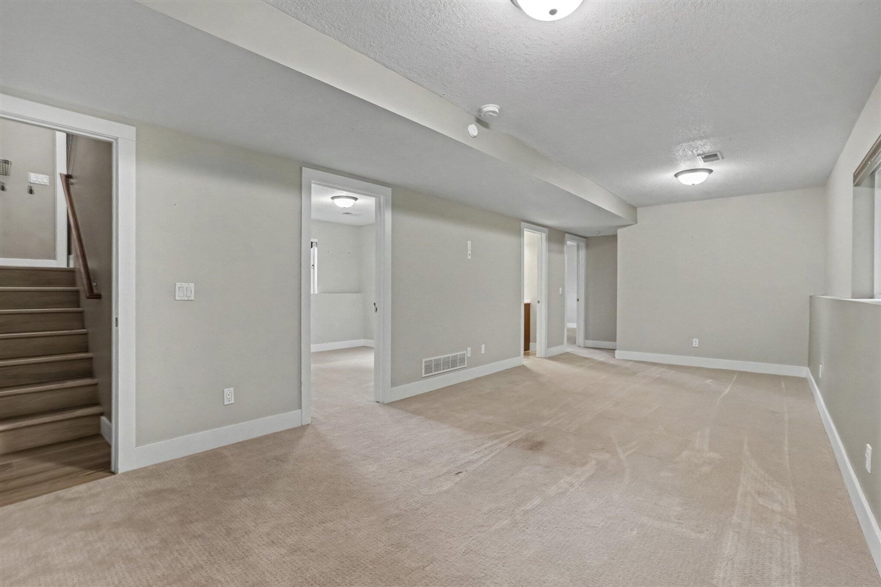 32190 Pinedale Lane Property Photo 24