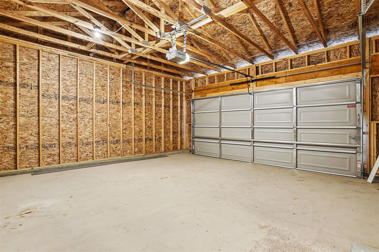 18370 Loganwood Trail Property Photo 20