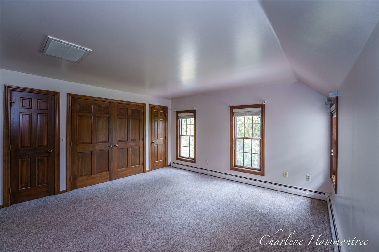 9111 Summit Avenue Property Photo 60